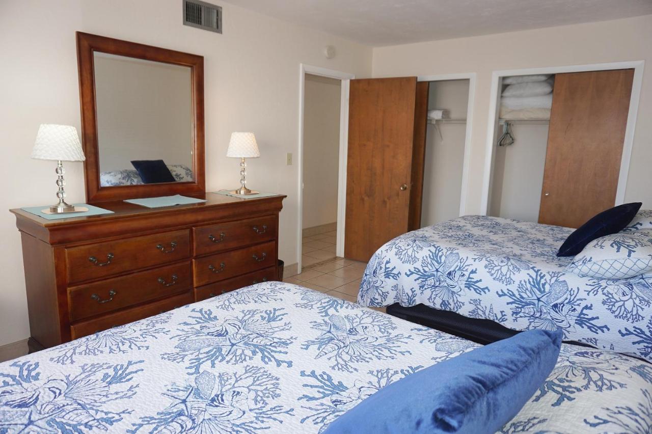 Redington Surf Resort By Travel Resort Services St. Pete Beach Exterior foto