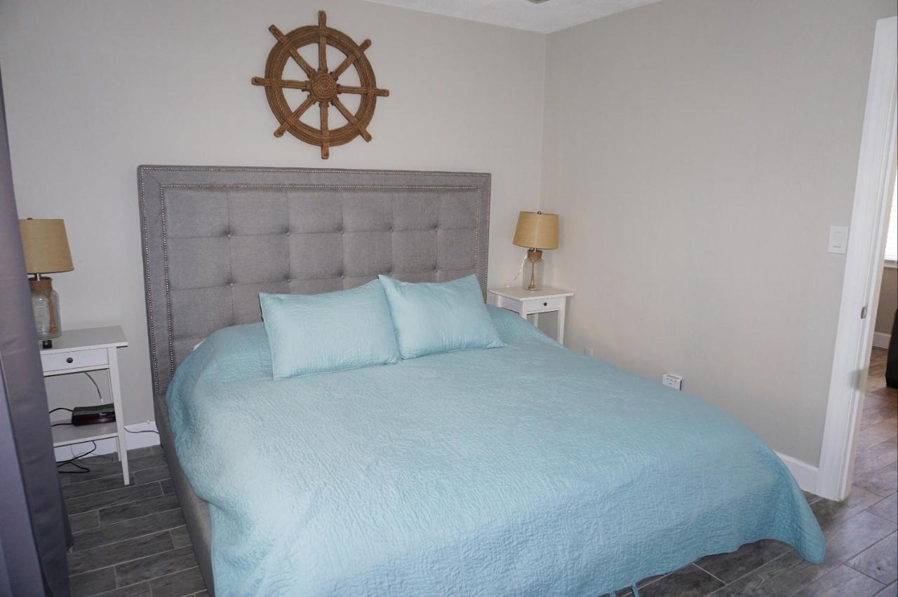 Redington Surf Resort By Travel Resort Services St. Pete Beach Exterior foto