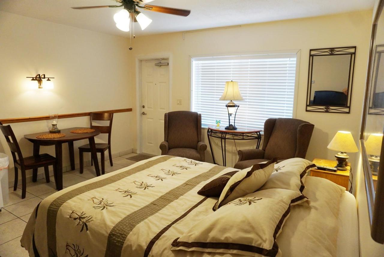 Redington Surf Resort By Travel Resort Services St. Pete Beach Exterior foto